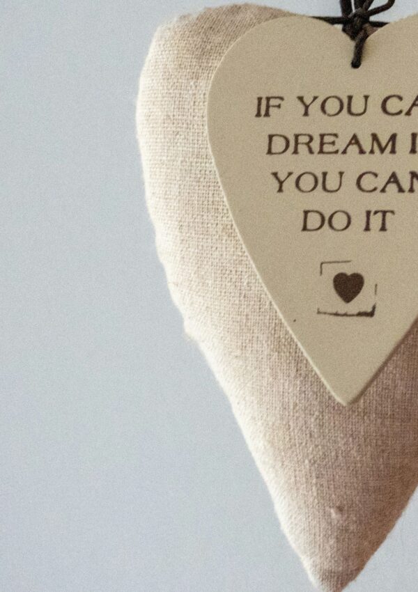 How To Write Powerful Affirmations for Manifesting Your Dream Life