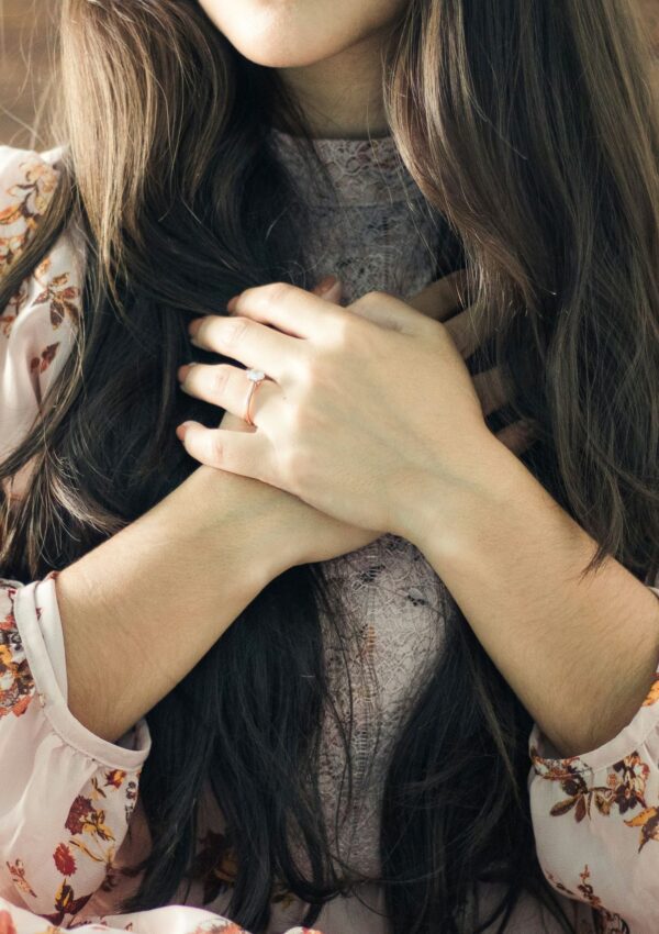 How to Write Gratitude Affirmations for a Happy and Thankful Life